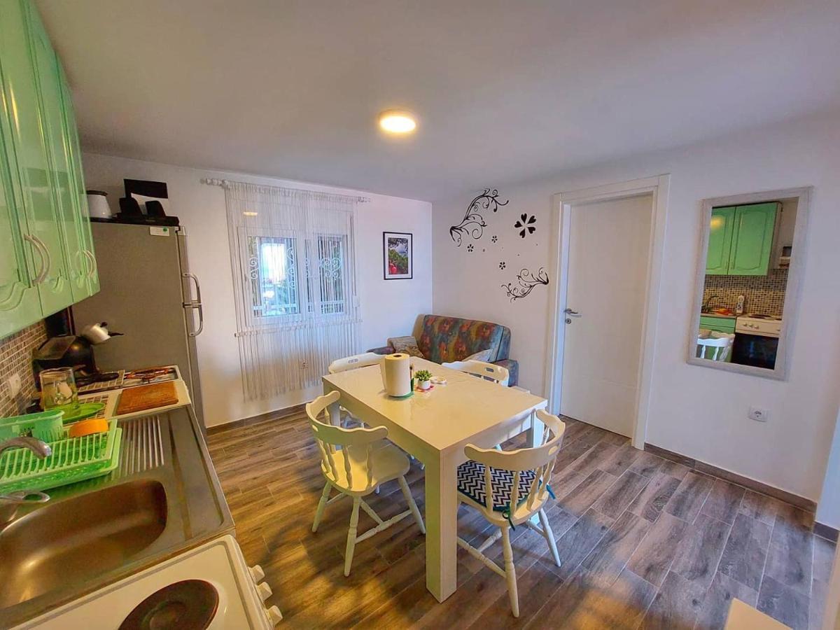 Apartments Marina Utjeha Luaran gambar