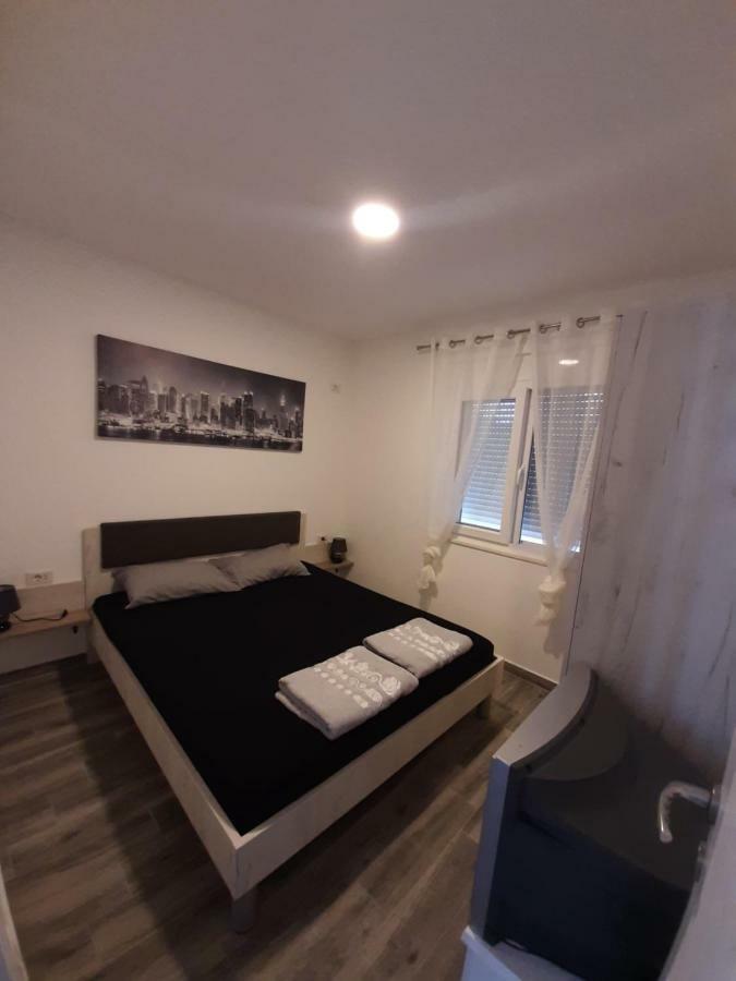 Apartments Marina Utjeha Luaran gambar